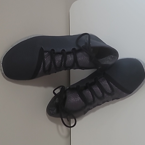 Under Armour SNEAKERS - Picture 2 of 10